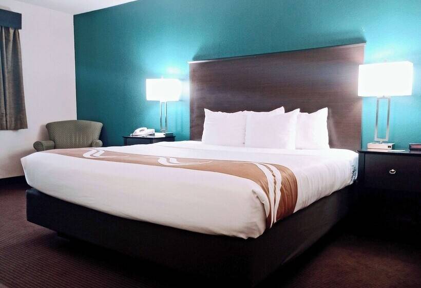汽车旅馆  Quality Inn Atchison