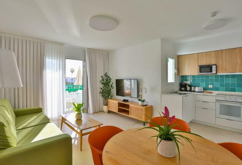 Nazaret Apartments
