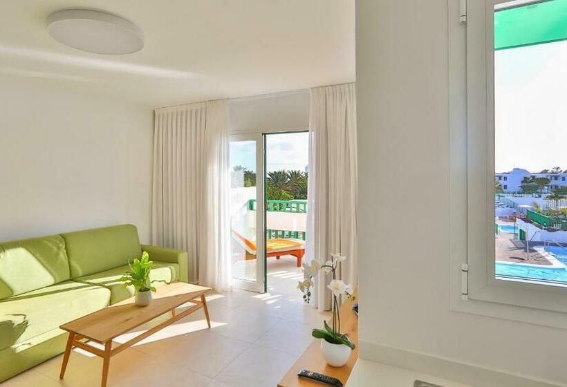 Nazaret Apartments