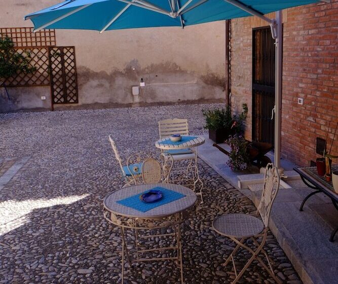 هتل B&b La Corte Suites