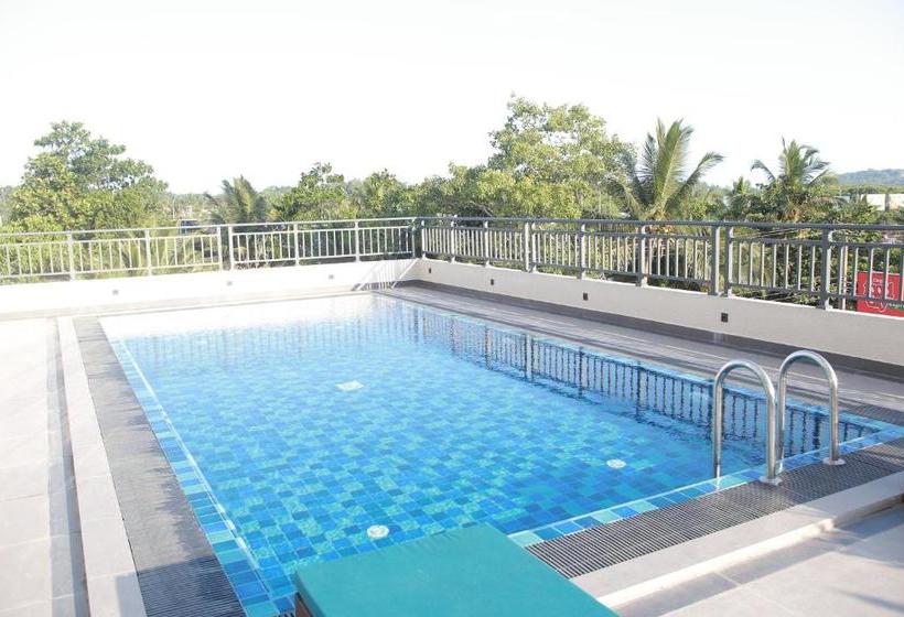 هتل Fairway Galle Serviced Apartments