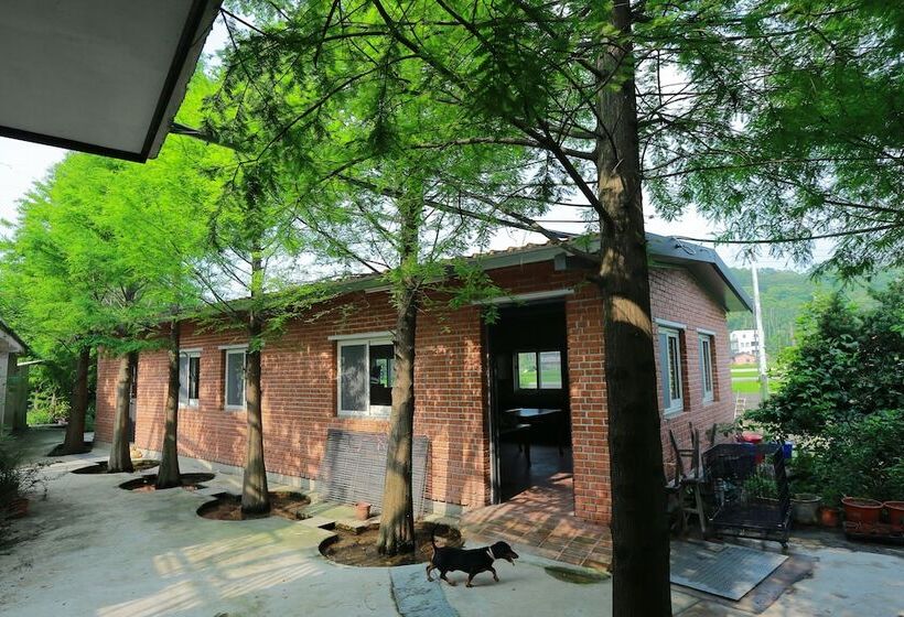 هتل Urarakana B&b