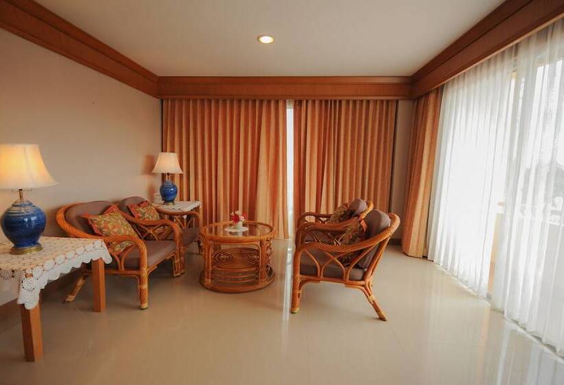 Haad Kaew Resort