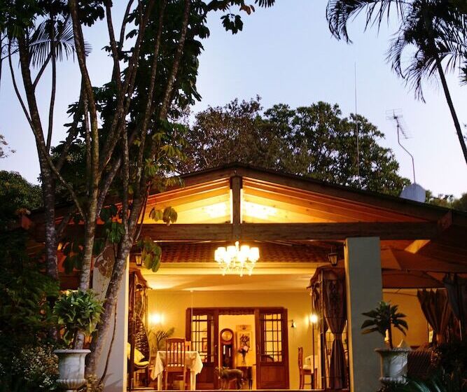 هتل Almar View Guest House