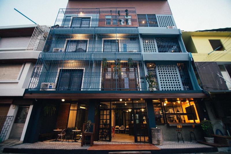 فندق Chernchan Hostel