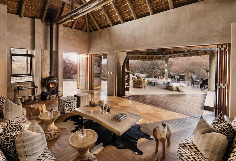 هتل Lush Private Game Lodge