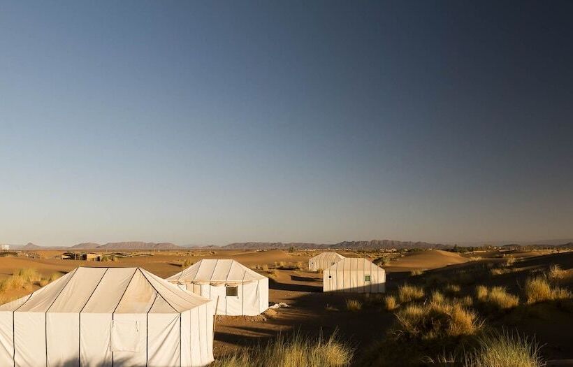 هتل Tinfou Desert Camp