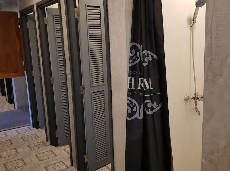 فندق Toobs Hostel  Adults Only