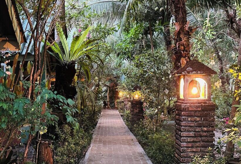 Mairood Resort