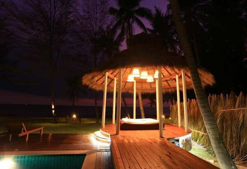 Meet The Sea Resort
