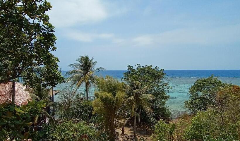 Breve Azurine Lagoon Resort