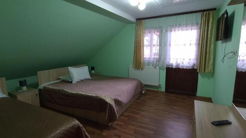 Pensiunea Aurora  Hostel Voineasa