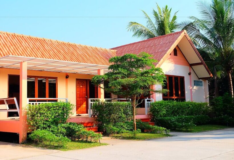 هتل Baan Suan Siriwat