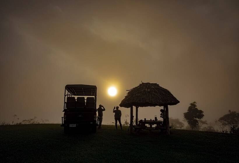 בית מלון כפרי Chan Chich Lodge