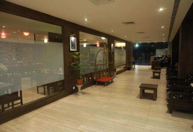 호텔 The Byke Suraj Club, Junagadh