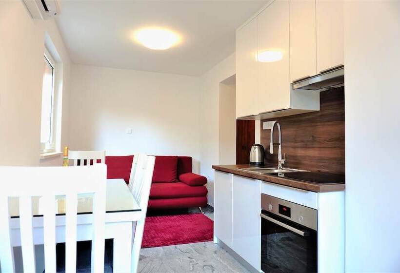 膳宿费 Apartment And Rooms Milak