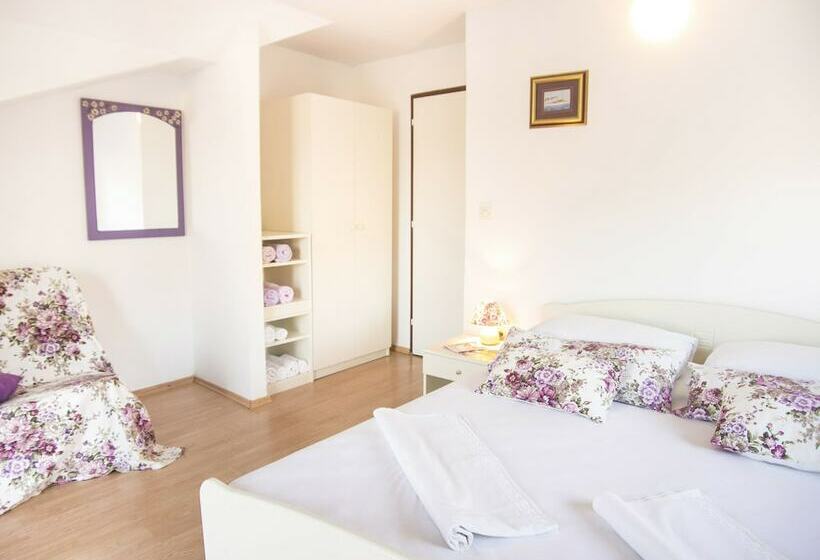 膳宿费 Villa Marin