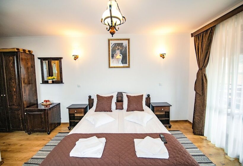 פנסיון Casa Dives  Transylvania