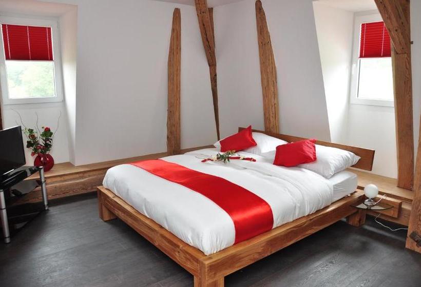 فندق صغير Le Relais Du Château Monney