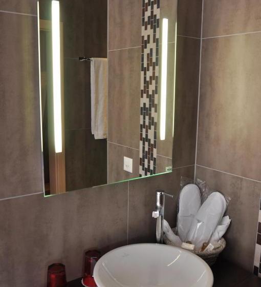 هاستل Le Relais Du Château Monney