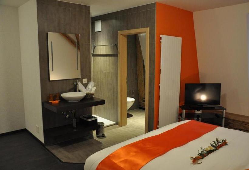 فندق صغير Le Relais Du Château Monney