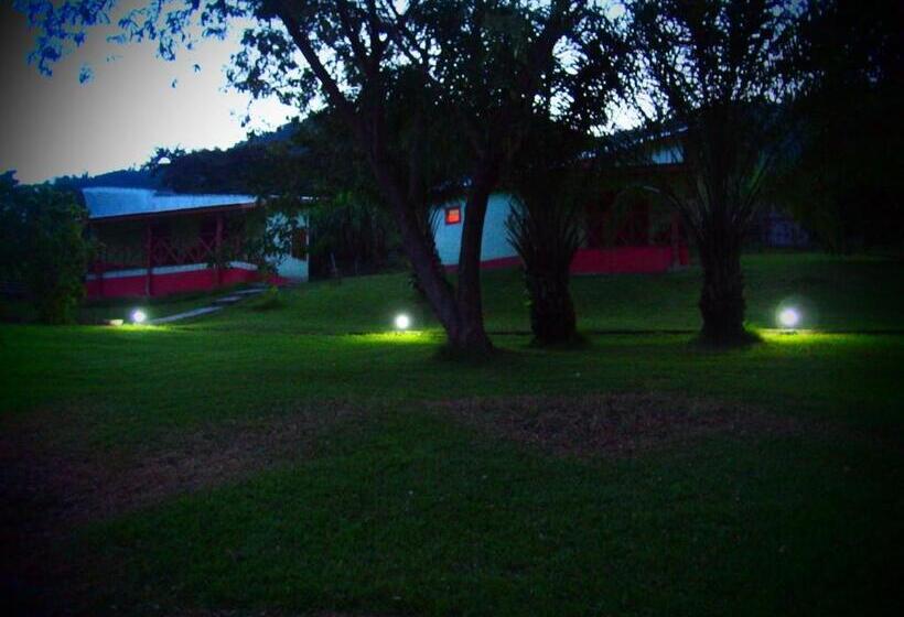 مبيت وإفطار Cocoa Village Guesthouse