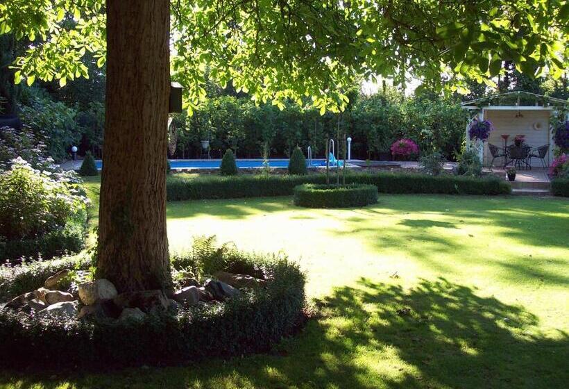 مبيت وإفطار Vakantie Appartementen Engelen