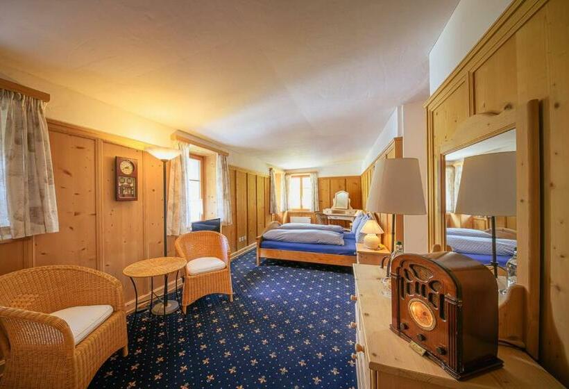 ホテル Albergo Ristorante Miralago