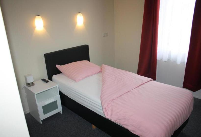 فندق Café Restaurant Snackbar Beerzerveld