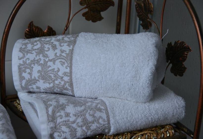 בית מלון כפרי Haras Des Chartreux