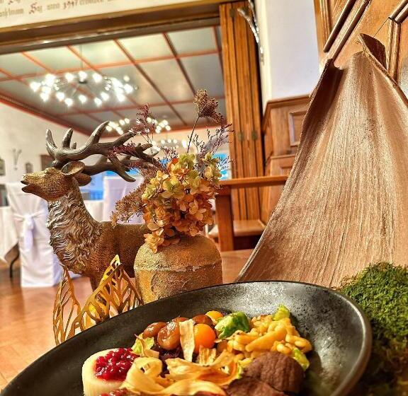 فندق Restaurant Schlössli Sax