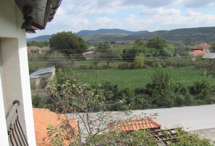 بنسيون Guest House Villa Elma