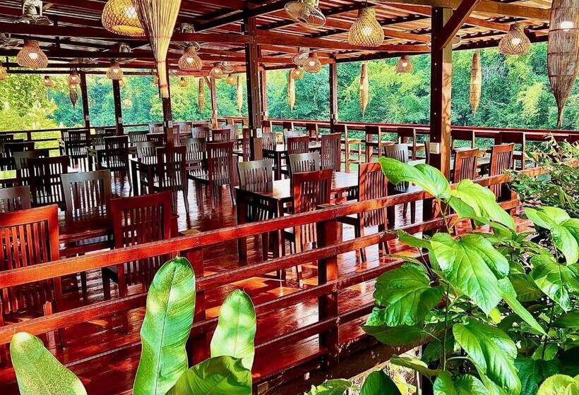 بنسيون Springriver Resort
