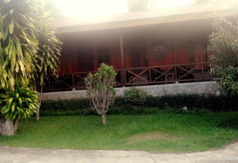 פנסיון Ue Datu Cottages