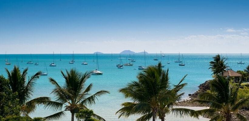 Отель Airlie Beach