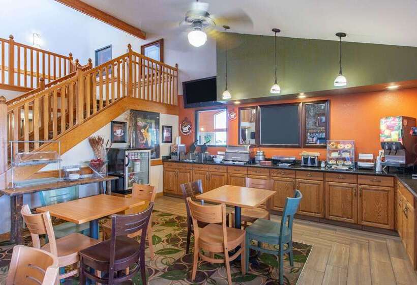 فندق Spark By Hilton Cedar Falls