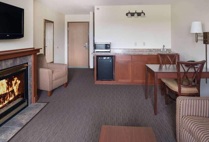 בית מלון כפרי Americinn By Wyndham Valley City  Conference Center