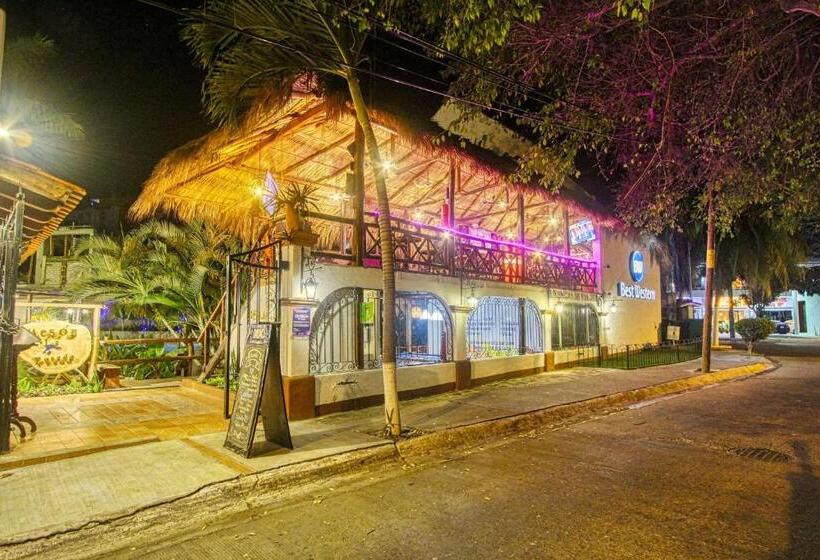 هتل Best Western Posada Chahue
