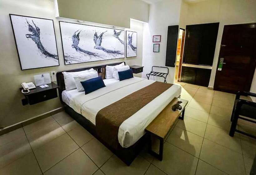 هتل Best Western Posada Chahue