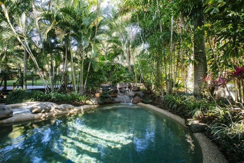 هتل City Oasis Inn Townsville, Surestay Collection By Bw