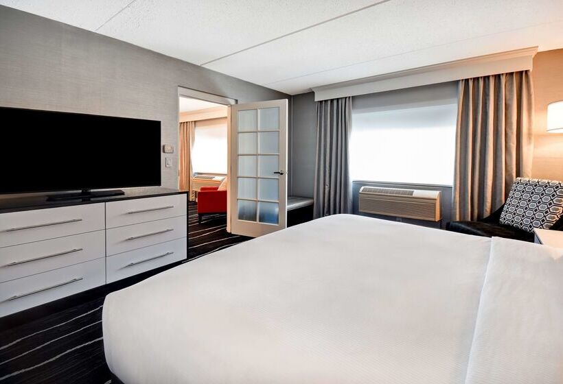 هتل Doubletree By Hilton Deadwood At Cadillac Jack's