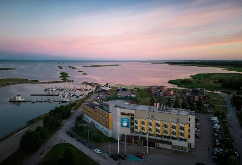 هتل Georg Ots Spa