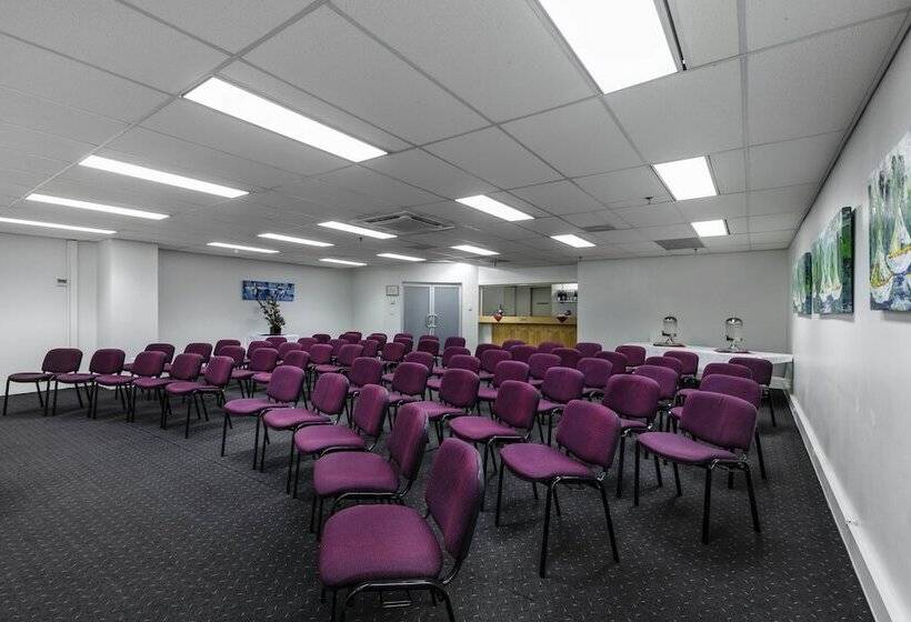 هتل George Williams