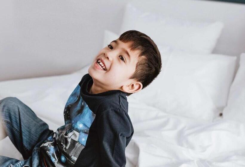 هتل Ibis Köln Messe