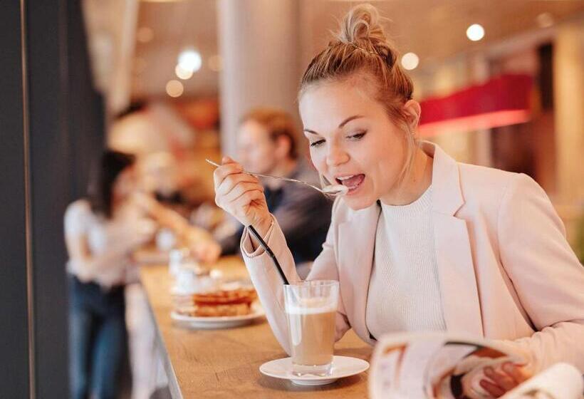 هتل Ibis Köln Messe