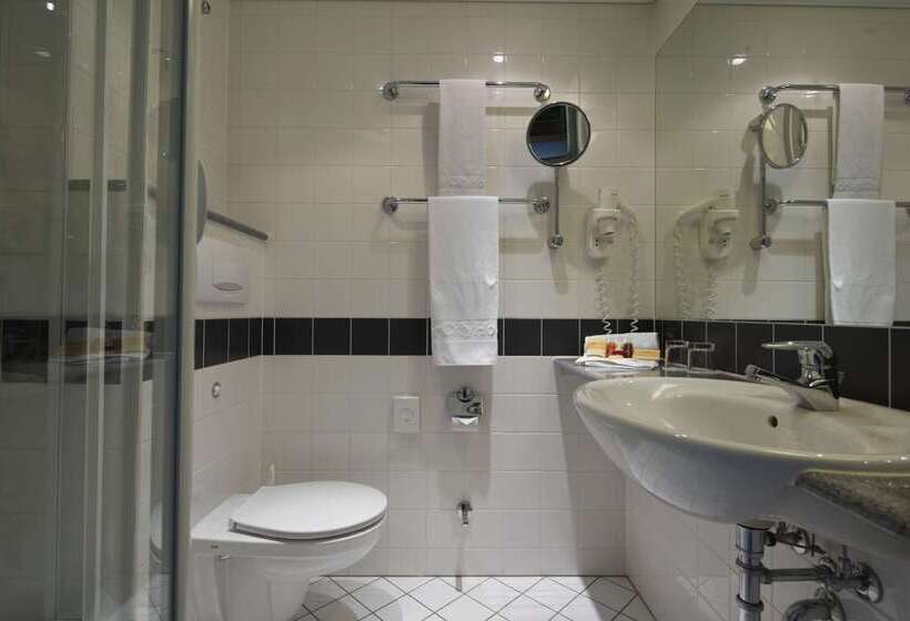 هتل Tribe Düsseldorf