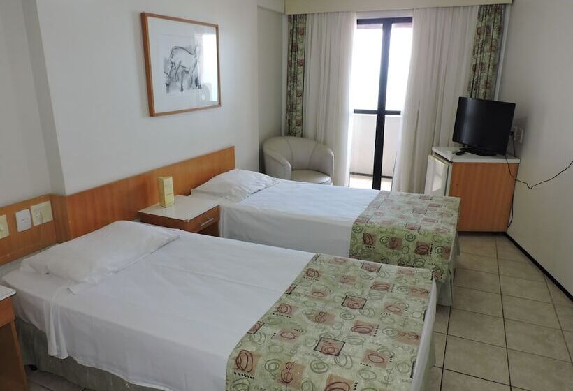 هتل Iracema Travel