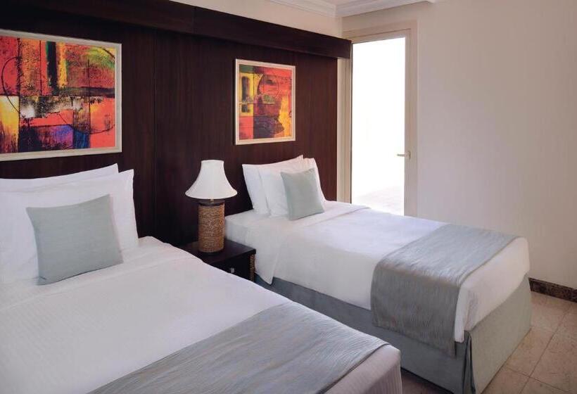 هتل Al Nawras Island Resort