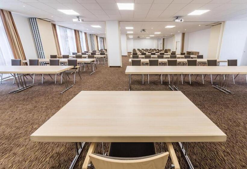 ホテル Park Inn By Radisson Gottingen