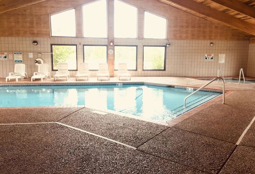 فندق Regency Inn And Suites